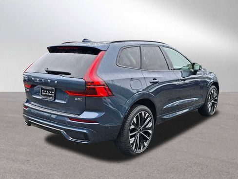 New 2026 Volvo XC60 B5 Ultra w/ Protection Package Premier AWD/4WD image 3