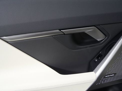 New 2026 BMW 530i xDrive w/ Premium Package image 14