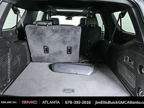 Used 2024 GMC Yukon XL Denali image 33