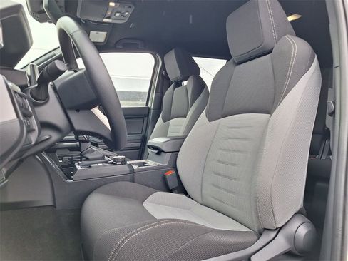 Used 2025 Toyota 4Runner TRD Off-Road image 11