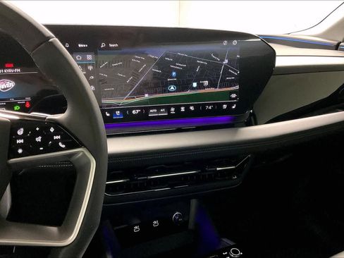 Used 2025 Audi Q6 e-tron Premium Plus w/ Premium Plus image 9