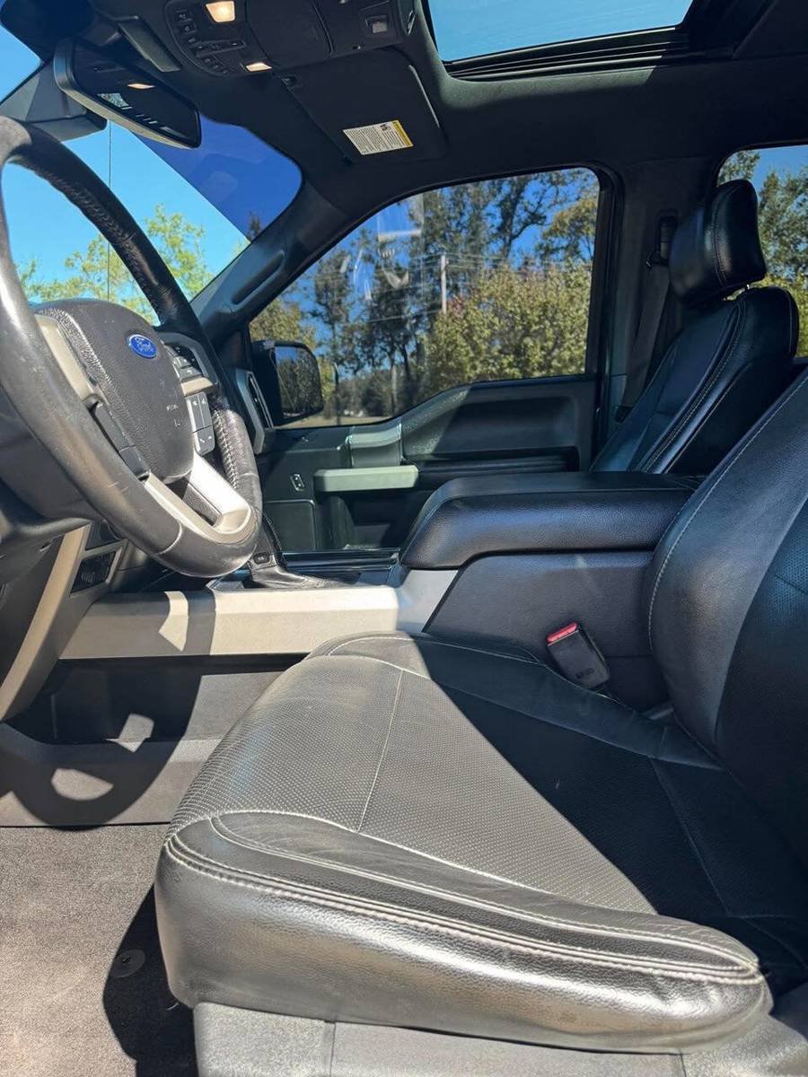 Used 2017 Ford F150 Lariat w/ Equipment Group 502A Luxury AWD/4WD image 19