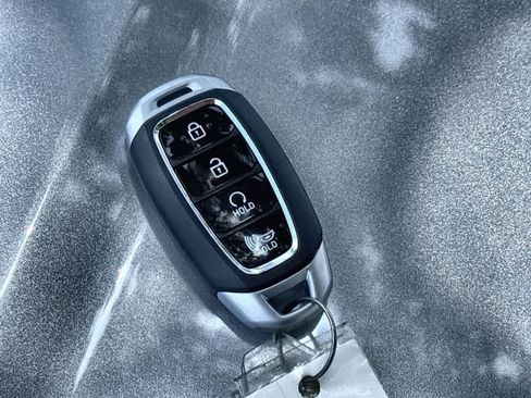 Used 2025 Hyundai Venue SEL FWD image 28