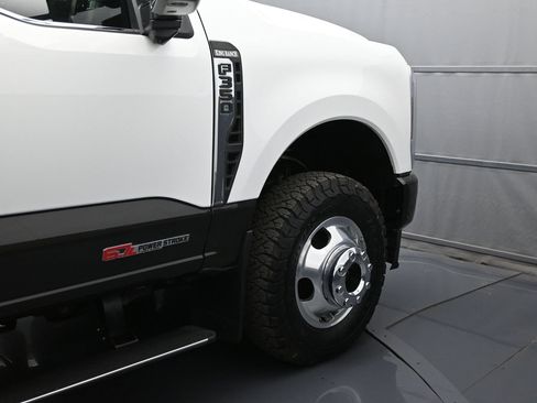 Used 2024 Ford F350 King Ranch w/ FX4 Off-Road Package AWD/4WD image 51