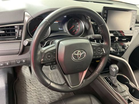 Used 2022 Toyota Camry XSE image 27