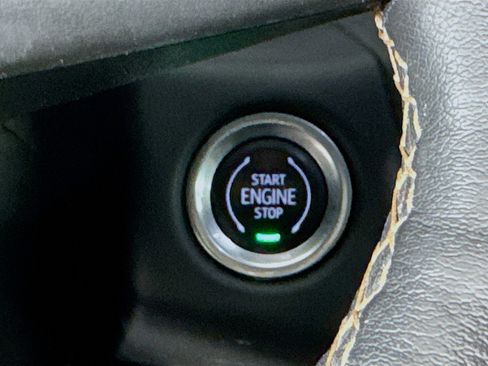 Used 2021 GMC Yukon AT4 image 20