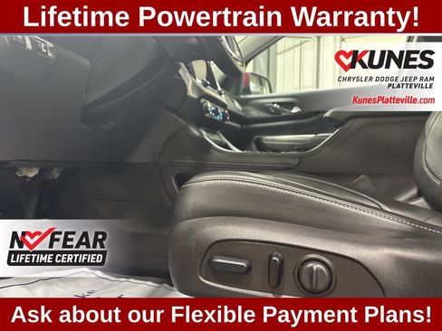 Used 2023 GMC Acadia SLT image 20