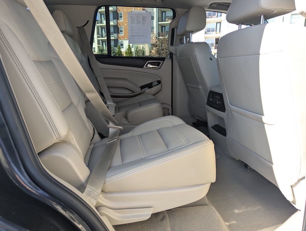 Used 2020 GMC Yukon Denali w/ Denali Ultimate Package AWD/4WD image 35