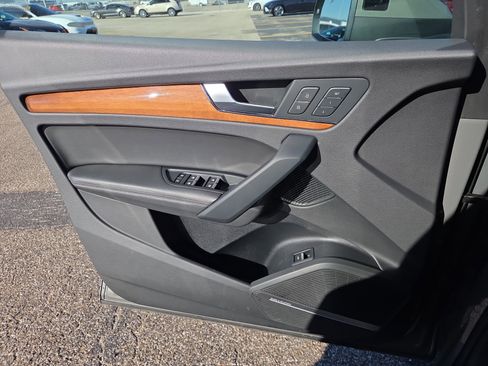 Used 2023 Audi Q5 2.0T Premium Plus image 9