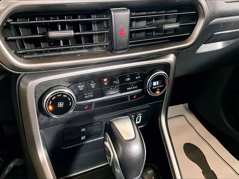 Used 2019 Ford EcoSport SE w/ SE Convenience Package image 32