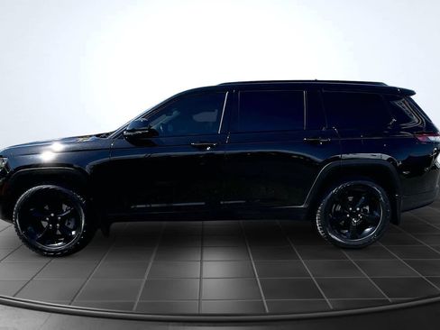Used 2021 Jeep Grand Cherokee L Laredo AWD/4WD image 3