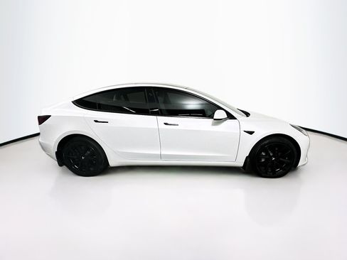 Used 2023 Tesla Model 3 Standard Range RWD image 10