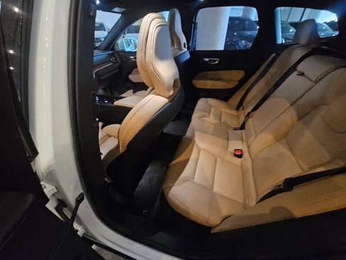 Certified 2023 Volvo XC60 B5 Ultimate w/ Climate Package AWD/4WD image 13