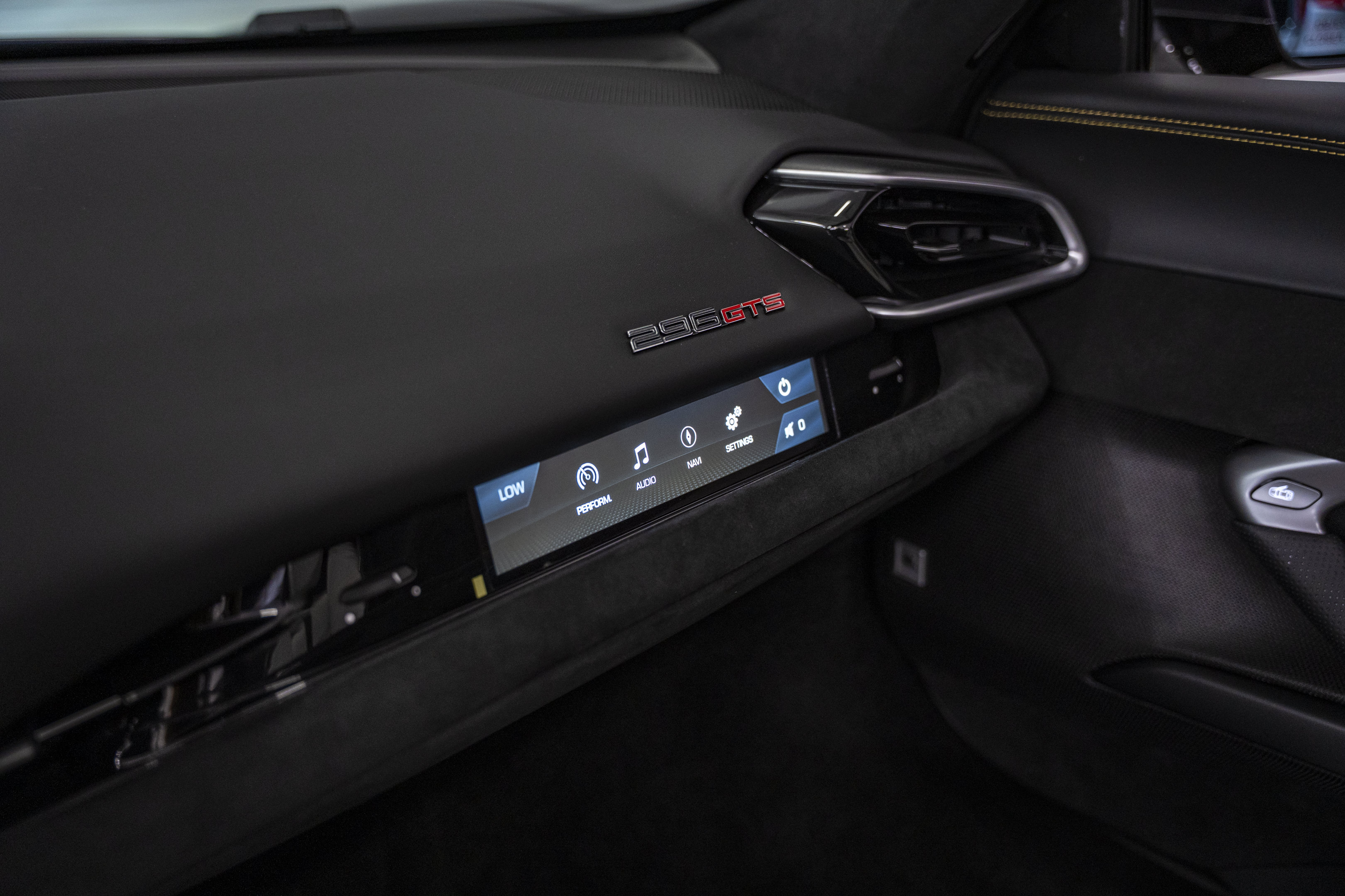 Used 2024 Ferrari 296 GTS RWD image 41