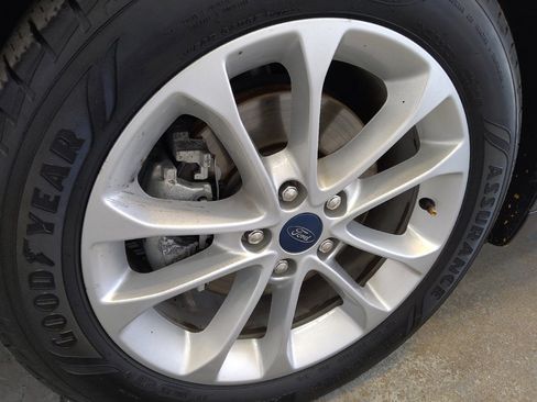 Used 2019 Ford Fusion SE image 31