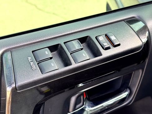 Used 2022 Toyota 4Runner TRD Off-Road Premium image 16