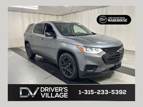 Used 2020 Chevrolet Traverse LS w/ LPO, Black Accent Package AWD/4WD image 1