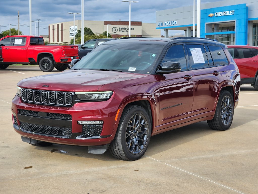 Used 2023 Jeep Grand Cherokee L Summit w/ High Altitude Package AWD/4WD image 3