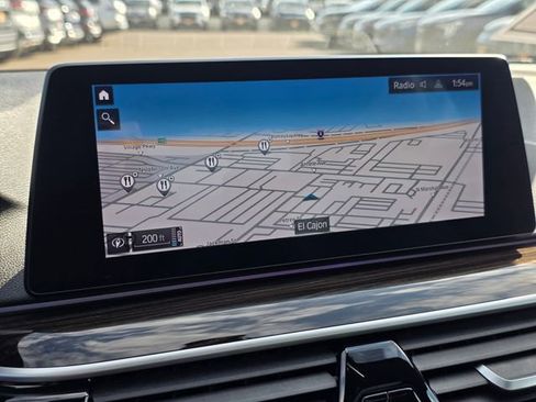 Used 2020 BMW 530e w/ Premium Package image 28