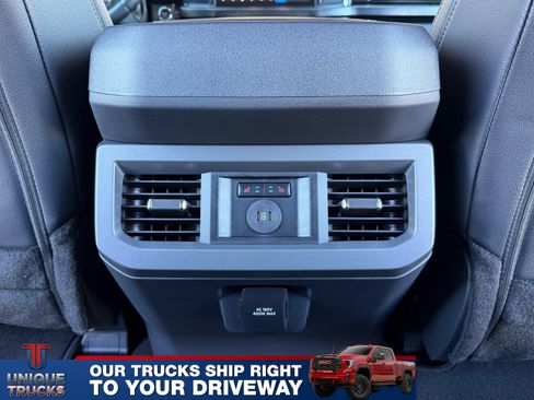 Used 2026 Ford F450 Lariat w/ FX4 Off-Road Package image 32