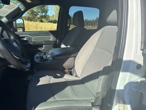 Used 2024 RAM 2500 Big Horn image 17