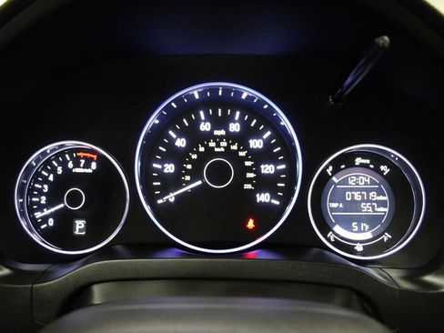 Used 2017 Honda HR-V LX image 7