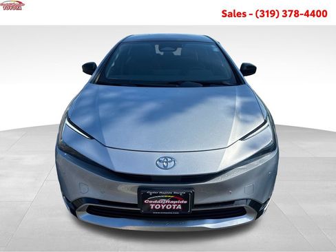 New 2026 Toyota Prius Plug-In Hybrid FWD image 8