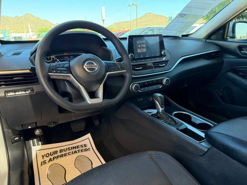 Used 2021 Nissan Altima 2.5 SV FWD image 13