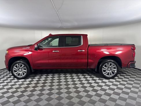 Used 2019 Chevrolet Silverado 1500 High Country w/ High Country Premium Package AWD/4WD image 2