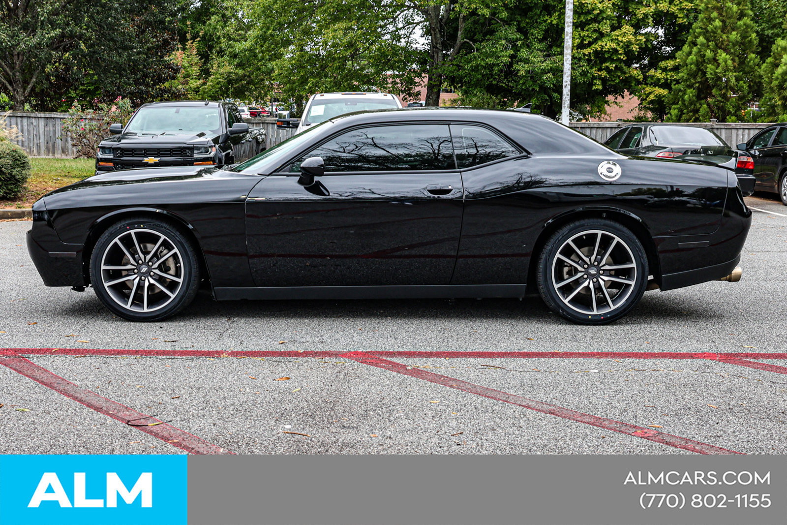Used 2023 Dodge Challenger R/T RWD image 9