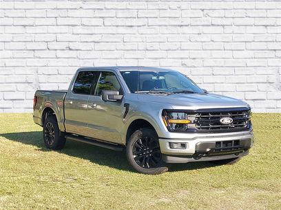 New 2025 Ford F150 XLT w/ Equipment Group 302A MID