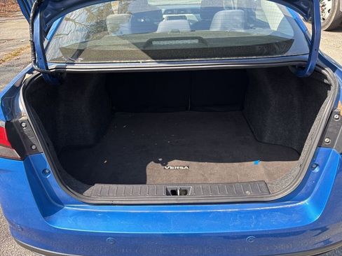 Used 2021 Nissan Versa SV image 23