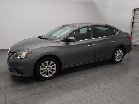 Used 2019 Nissan Sentra SV image 2
