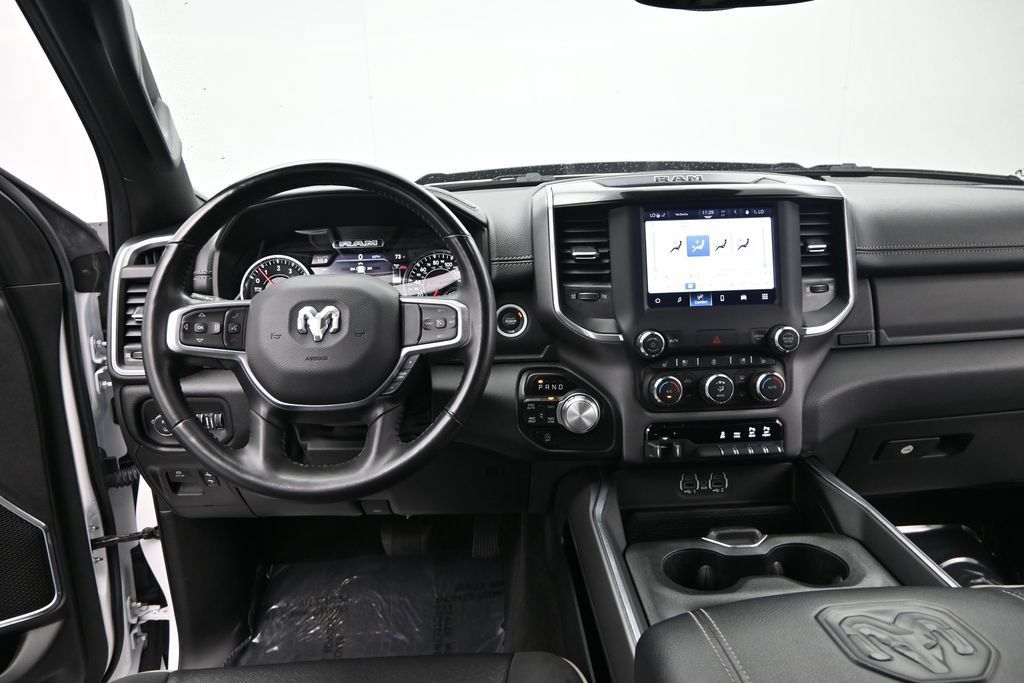 Used 2022 RAM 1500 Laramie w/ Sport Appearance Package AWD/4WD image 18