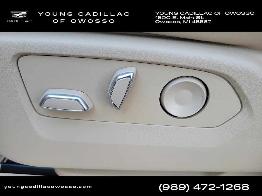 Used 2023 Cadillac Escalade Premium Luxury w/ LPO, Illumination Package AWD/4WD image 9