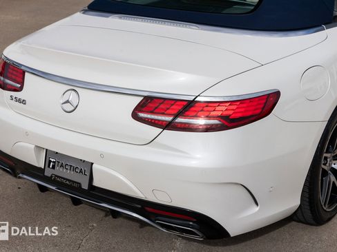 Used 2020 Mercedes-Benz S 560 Cabriolet image 16