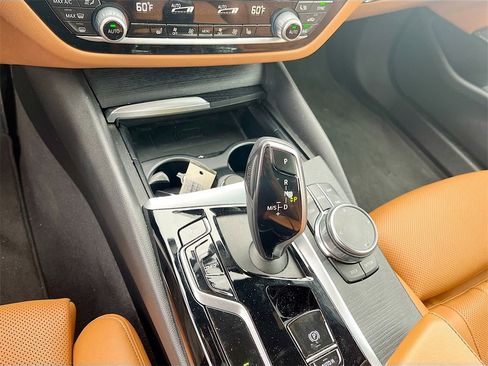 Used 2023 BMW 530i w/ Premium Package image 17
