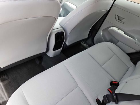 Certified 2025 Hyundai Kona SEL FWD image 18