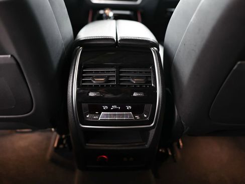 Used 2021 BMW X7 M50i image 55