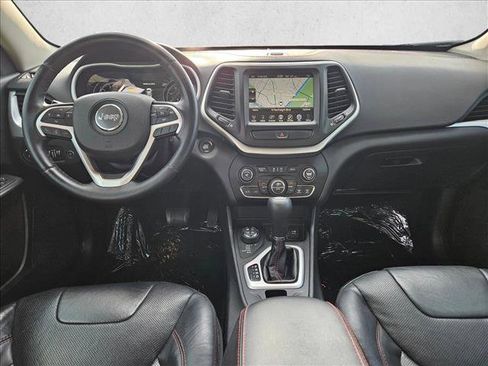 Used 2016 Jeep Cherokee Trailhawk w/ Comfort/Convenience Group image 19