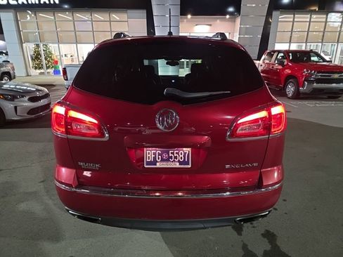 Used 2013 Buick Enclave Premium image 10