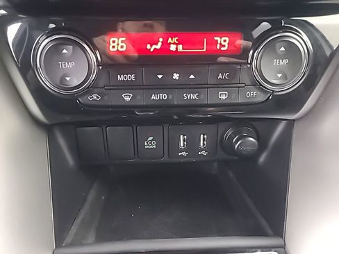 Used 2025 Mitsubishi Eclipse Cross SE image 34