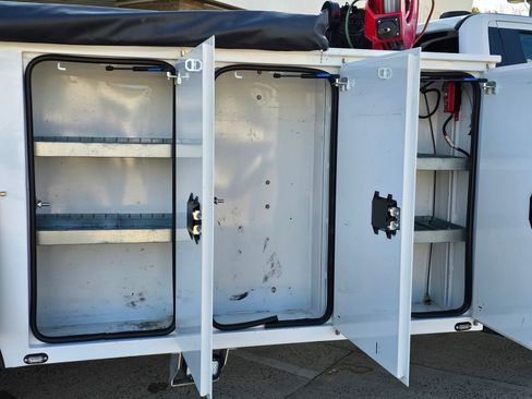 Used 2022 Ford F550 2WD Regular Cab Super Duty image 24