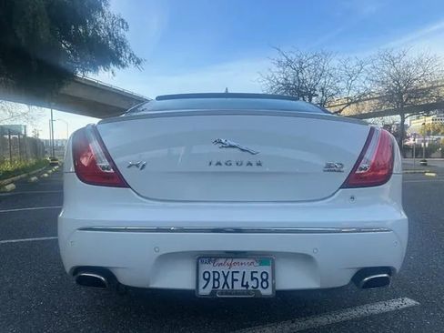 Used 2013 Jaguar XJ AWD image 7