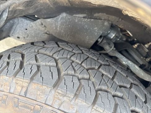 Used 2018 Toyota 4Runner TRD Off-Road image 14