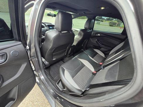 Used 2016 Ford Focus ST w/ Equipment Group 401A image 24