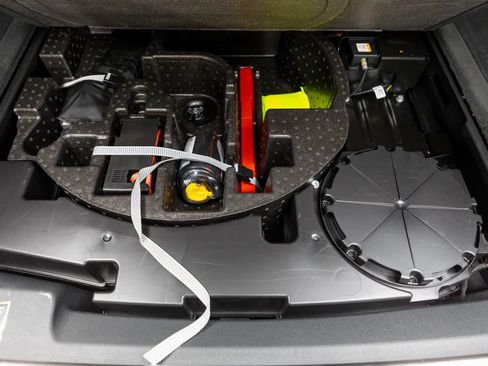 Used 2022 Lamborghini Urus image 42