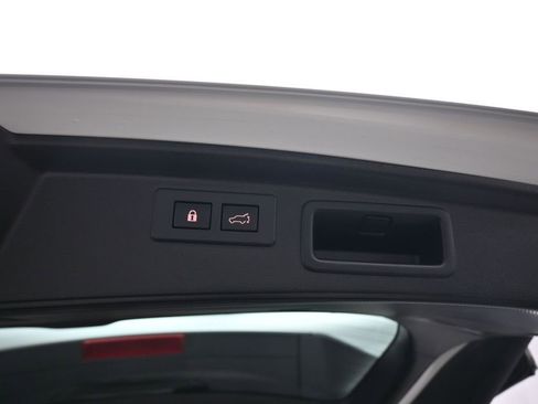 Used 2022 Subaru Forester Limited image 49