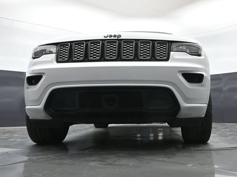 Used 2020 Jeep Grand Cherokee Altitude RWD image 47