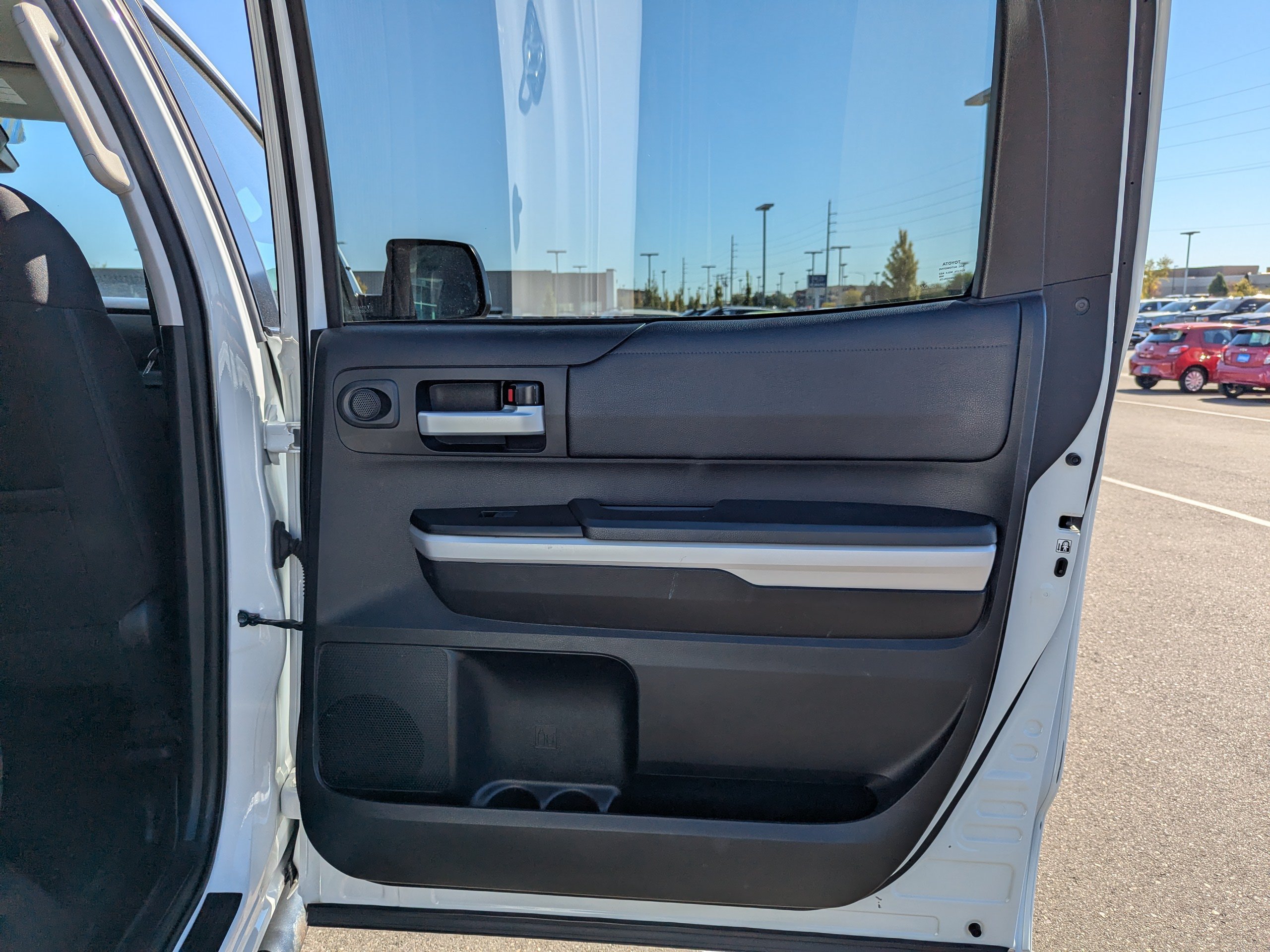 Used 2018 Toyota Tundra SR5 w/ TRD Off Road Package AWD/4WD image 34